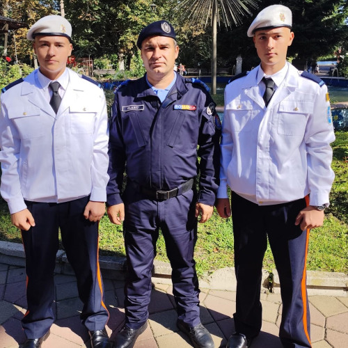 Doi frați gemeni din Botoșani au fost admiși la Colegiul Național Militar „Ștefan cel Mare”