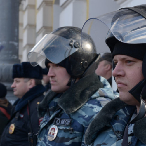 Peste 80 de migranţi reţinuţi după o bătaie majoră în Moscova, vor fi expulzaţi