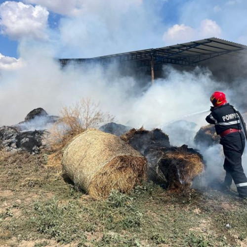 Incendiu la fosta fabrică de prelucrare a lemnului din Covasna
