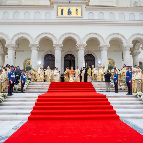 Botoșăneni prezenți la sfințirea Catedralei Mântuirii Neamului din Capitală