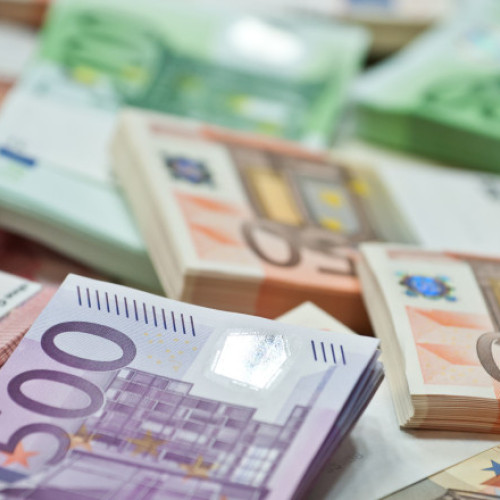 România plătește dobânzi de 11 miliarde de euro, creștere a costurilor estimate la 3% din PIB