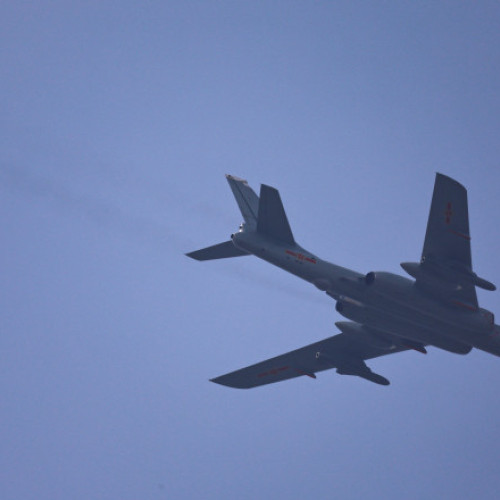 Bombardiere chineze au efectuat exerciții militare lângă Taiwan înainte de întâlnirea Xi-Trump