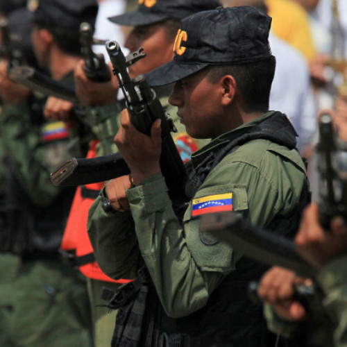 Venezuela acuză SUA că pregătesc un atac militar sub pretext fals