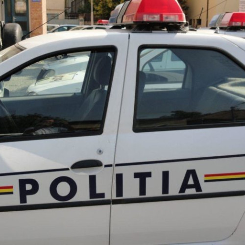 Bărbat din Balş a furat o autospecială de poliţie şi a condus-o pe drum 20 km
