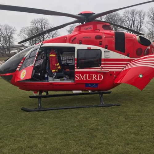 Elicopter SMURD intervine de urgență pentru un bărbat cu infarct la Dorohoi