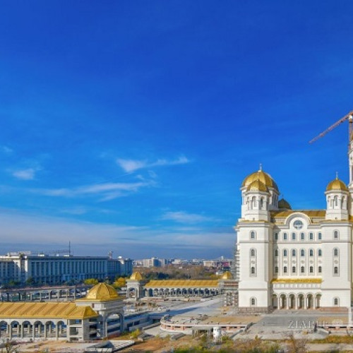 POS-uri instalate la Catedrala Mântuirii Neamului pentru donații fără numerar