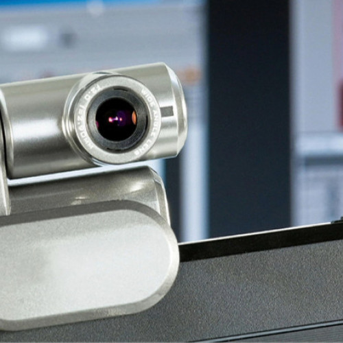 Profesora de biologie dintr-un liceu din Iași demisionează după apariția imaginilor online