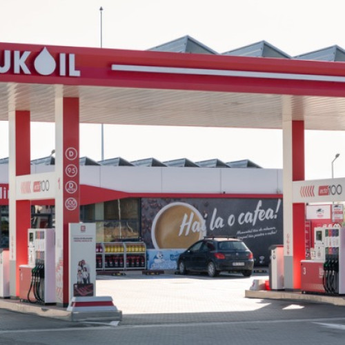 Lukoil anunță vânzarea activelor internaționale după sancțiunile americane