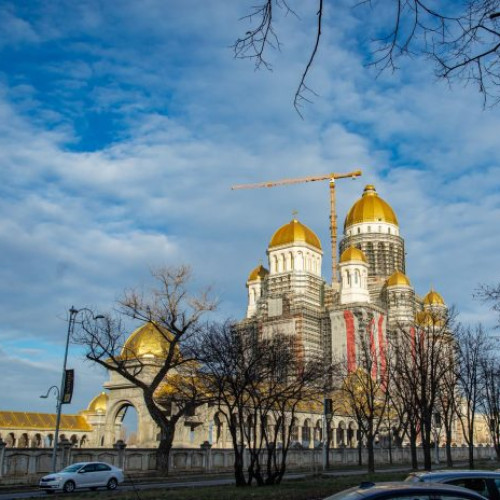 Investiții publice în România echivalente cu sute de catedrale, spune consilierul lui Nicușor Dan