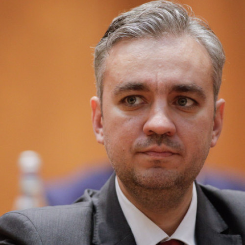 Președintele ANRE, întrebat despre salariul de 15.000 de euro lunar în Parlament