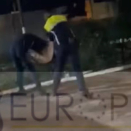 Polițistă din Slatina trasă de păr în timpul unei intervenții, anchetă în curs