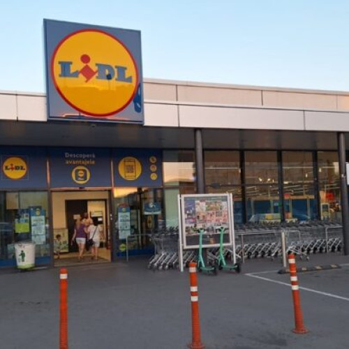 Lidl lansează gama Deluxe cu produse gourmet pentru sărbători