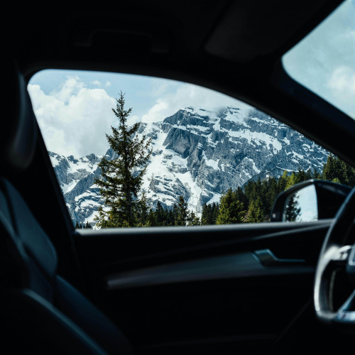 Recomandări esențiale pentru siguranța la volan pe timp de iarnă