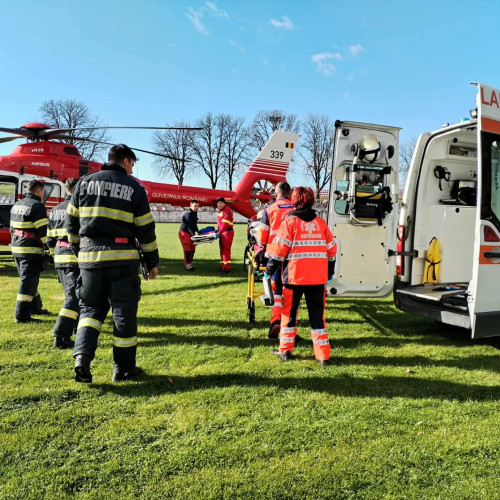 Elicopterul SMURD a intervenit în Botoșani pentru un bărbat cu infarct