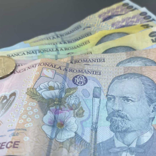 Indicele ROBOR continuă să scadă, avantaje pentru românii cu credite