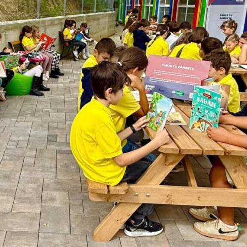 Elevii din Valea Lupului beneficiază de un spațiu în aer liber pentru recreere și învățare