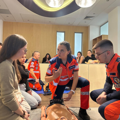 Mai multe defibrilatoare vor fi instalate în Sibiu printr-un proiect comun al ULBS și Serviciului de Ambulanță