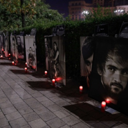 Marș la București pentru comemorarea tragediei din Clubul Colectiv după zece ani