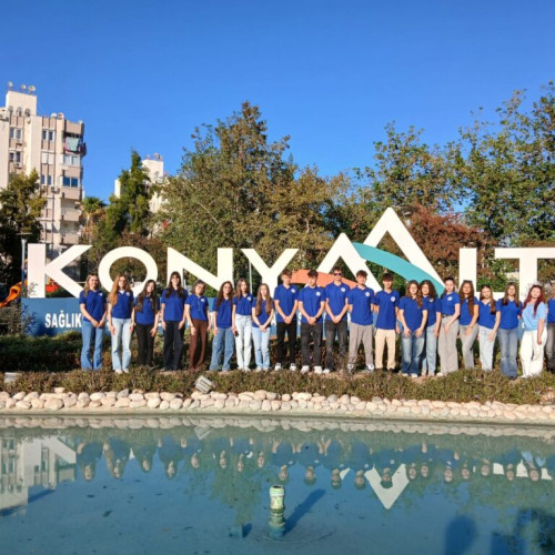 Elevii din Iași participă la un proiect educațional Erasmus în Antalya, Turcia