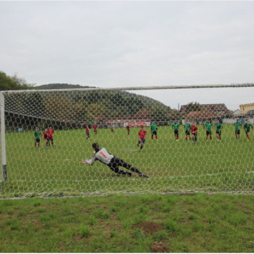 Liderii din seriile fotbalului județean au meciuri accesibile în etapa a 10-a