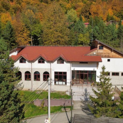 Complex turistic modern de vânzare în Slănic Moldova, cu potențial ridicat de dezvoltare