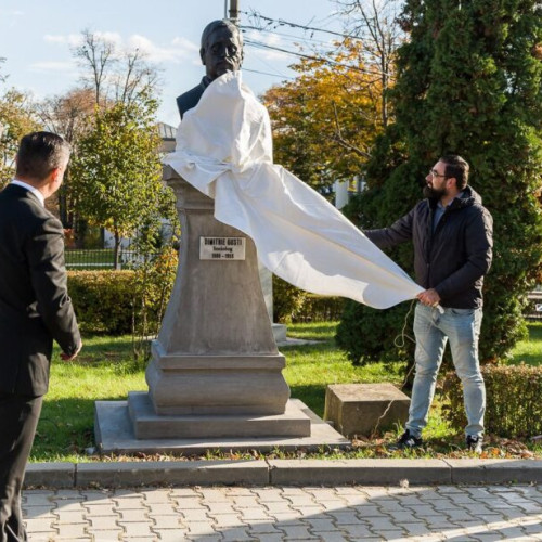 Conferință la UAIC dedicată lui Dimitrie Gusti și dezvelirea bustului său