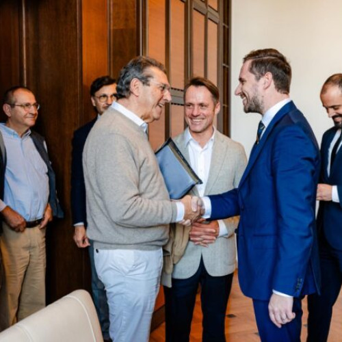 Primarul general interimar discută planurile urbanistice cu un expert spaniol