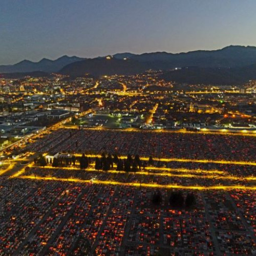 Curățenie și respect în cimitirul municipal din Brașov după perioadă de neglijență