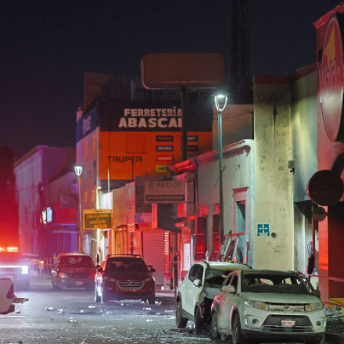 Explozie urmată de incendiu într-un centru comercial din Mexic a cauzat 23 de morți