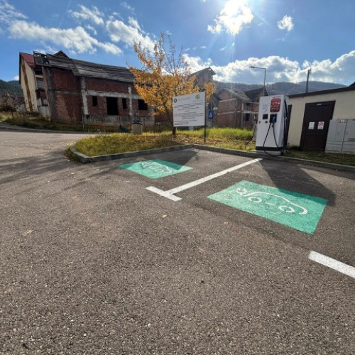 Cinci stații de încărcare pentru mașini electrice deschise în Săcele din 3 noiembrie
