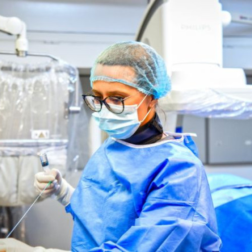 Tratament inovator salvează piciorul drept al unui pacient după amputarea stângului