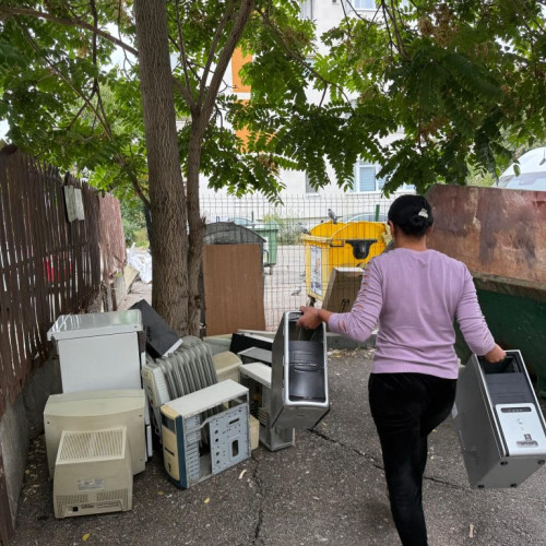 12 sancțiuni pentru depozitarea necorespunzătoare a deșeurilor în Pitești