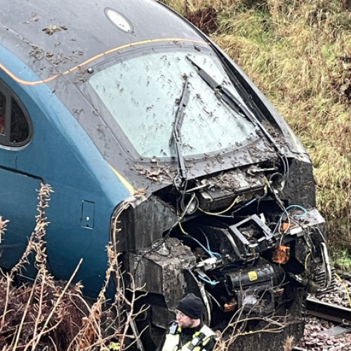 Patru răniți ușor după deraiera unui tren în nord-vestul Angliei