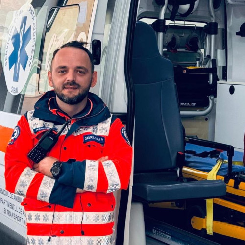 Asistentul medical Rareș Gavriloaia învață oamenii să salveze vieți prin filmulețe educative