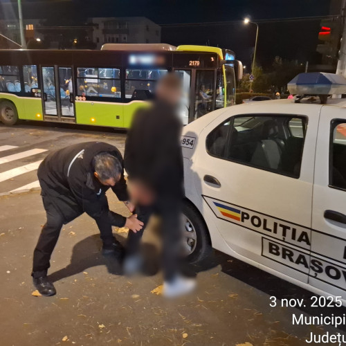 Polițistul local din Brașov a oprit un atac într-un supermarket din Astra
