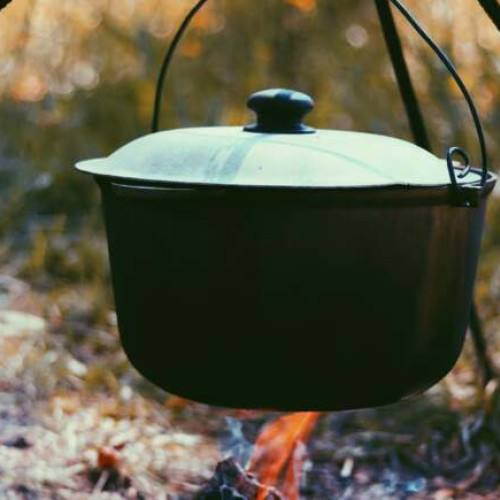 Sânmartinu Sârbesc găzduiește hramul bisericii și festivalul culinar Ceaunul de Aur