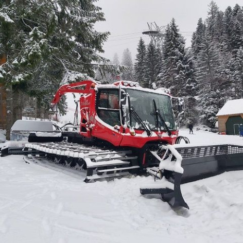 Primăria Brașov cumpără patru ratracuri noi pentru pârtiile din Poiana Brașov