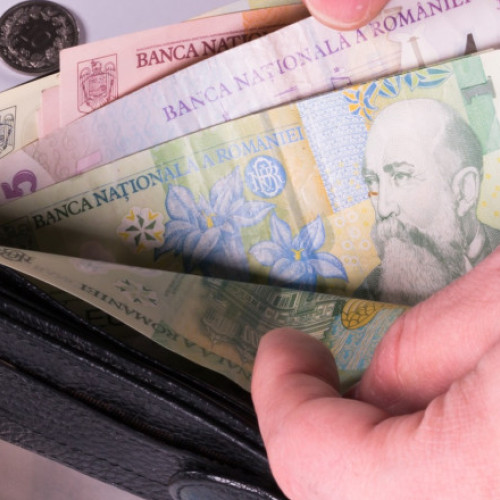 Guvernul îngheață veniturile pentru 2026 și evită majorarea pensiilor și salariului minim