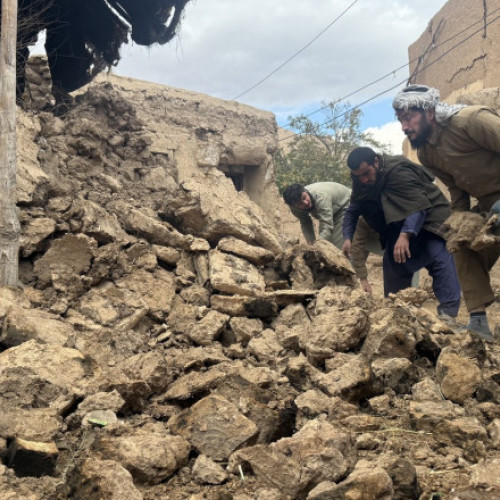 Cutremur de 6,3 în nordul Afganistanului a ucis cel puțin 27 de persoane