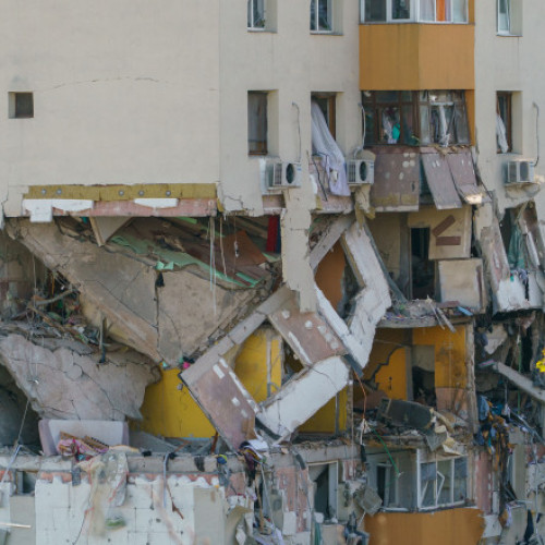 39 de familii din blocul explodat din Rahova au fost mutate în chirii decontate