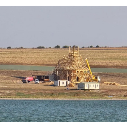 Biserica construită de Gigi Becali în situl protejat Techirghiol, în atenția justiției