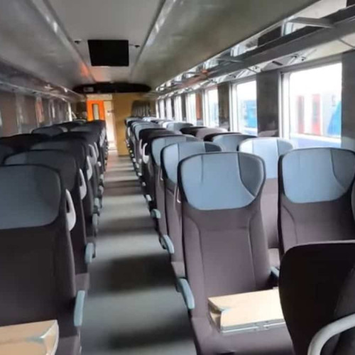 Peste 1.475 de tineri români pot călători gratuit prin Europa cu DiscoverEU