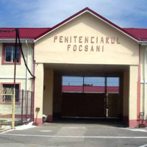 Bărbat din Adjud prins și arestat pentru violare de domiciliu și tulburarea ordinii