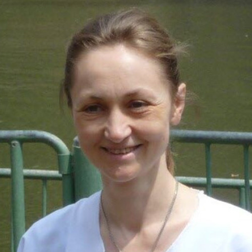 O doctoriță româncă găsită carbonizată în Franța; fiul ei, principalul suspect