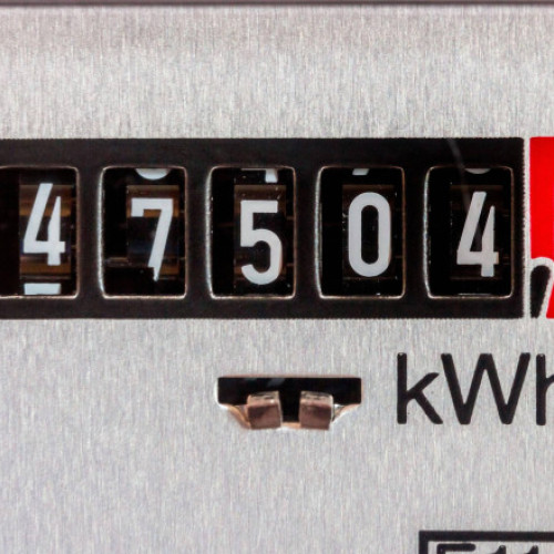 Oferte Black Friday pe piața energiei electrice, prețuri reduse și concurență crescută