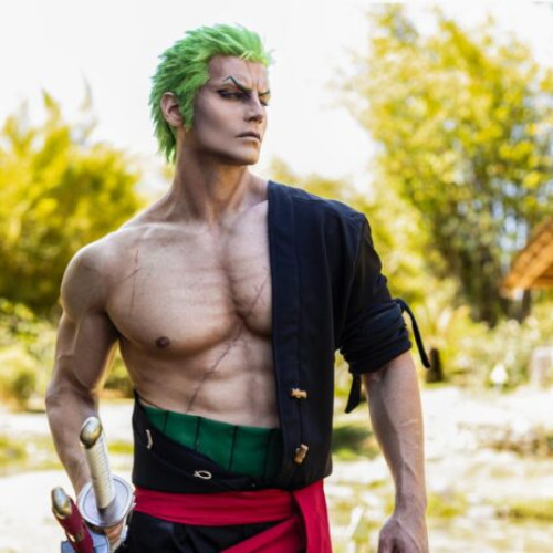 Prima convenție pop asiatică din Mega Mall aduce cosplayeri și dansatori K-pop