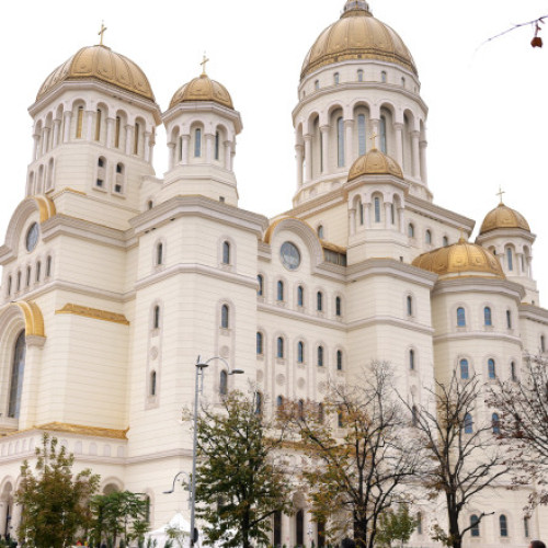 Peste 290.000 de pelerini s-au închinat la altarul Catedralei Naționale în zece zile