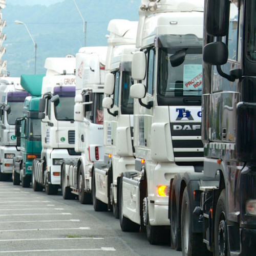 Transportatorii cer Guvernului să extindă și să mărească compensarea pentru acciza la motorină