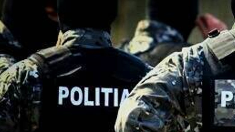 Percheziții în șapte județe pentru obținerea ilegală a fondurilor Start UP Nation