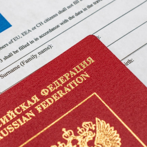 Uniunea Europeană impune restricții mai dure pentru vizele cetățenilor ruși